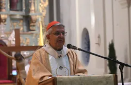 Cardenal Adalberto Martínez en la Catedral Metropolitana de Asunción.